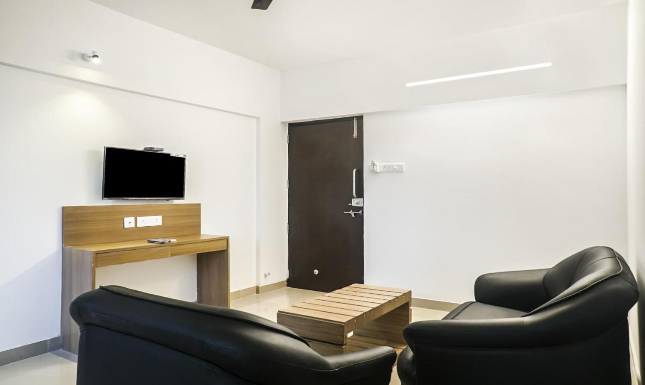 Treebo Luxe Suite, Shivaji Nagar Poona Buitenkant foto